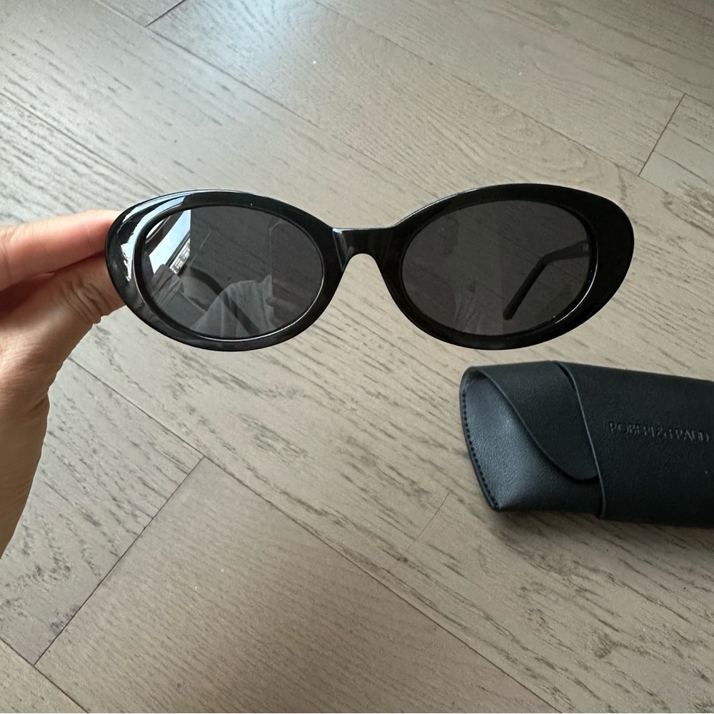 Roberi & Fraud Betty Sunglasses - Picture 2 of 10